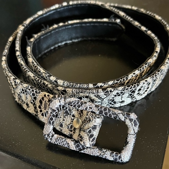 Eliza J Lace Fit and Flair Dress 10 - Picture 5 of 6